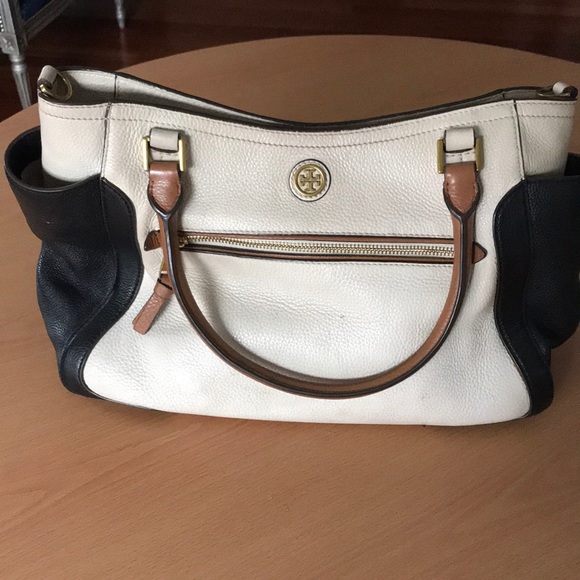 Tory Burch Handbags - Tory burch authentic bag